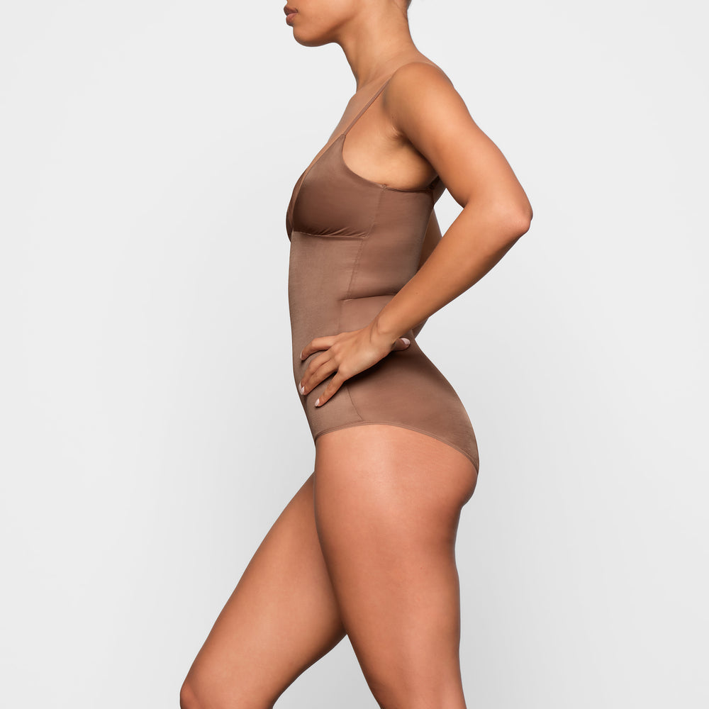 Skims BARELY THERE BODYSUIT BRIEF W/ SNAPS Bodysuit Bruin | 34UTYGZOK