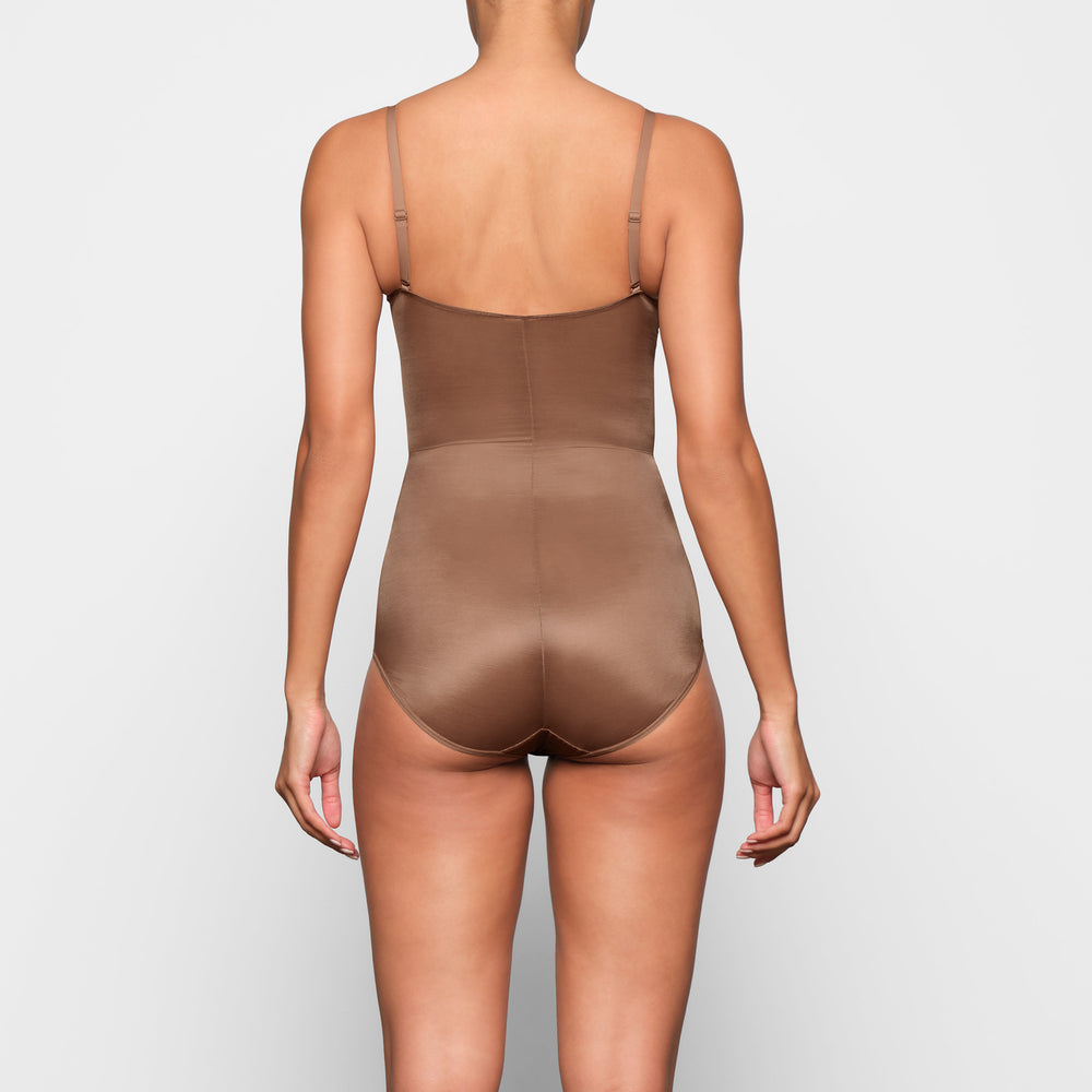 Skims BARELY THERE BODYSUIT BRIEF W/ SNAPS Bodysuit Bruin | 34UTYGZOK