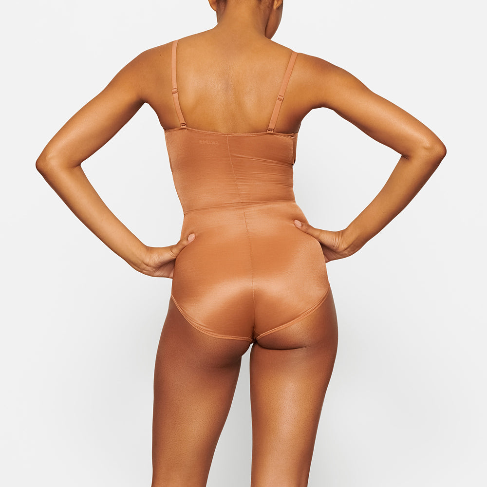 Skims BARELY THERE BODYSUIT BRIEF W/ SNAPS Bodysuit Abrikoos | 42AUJQCBK