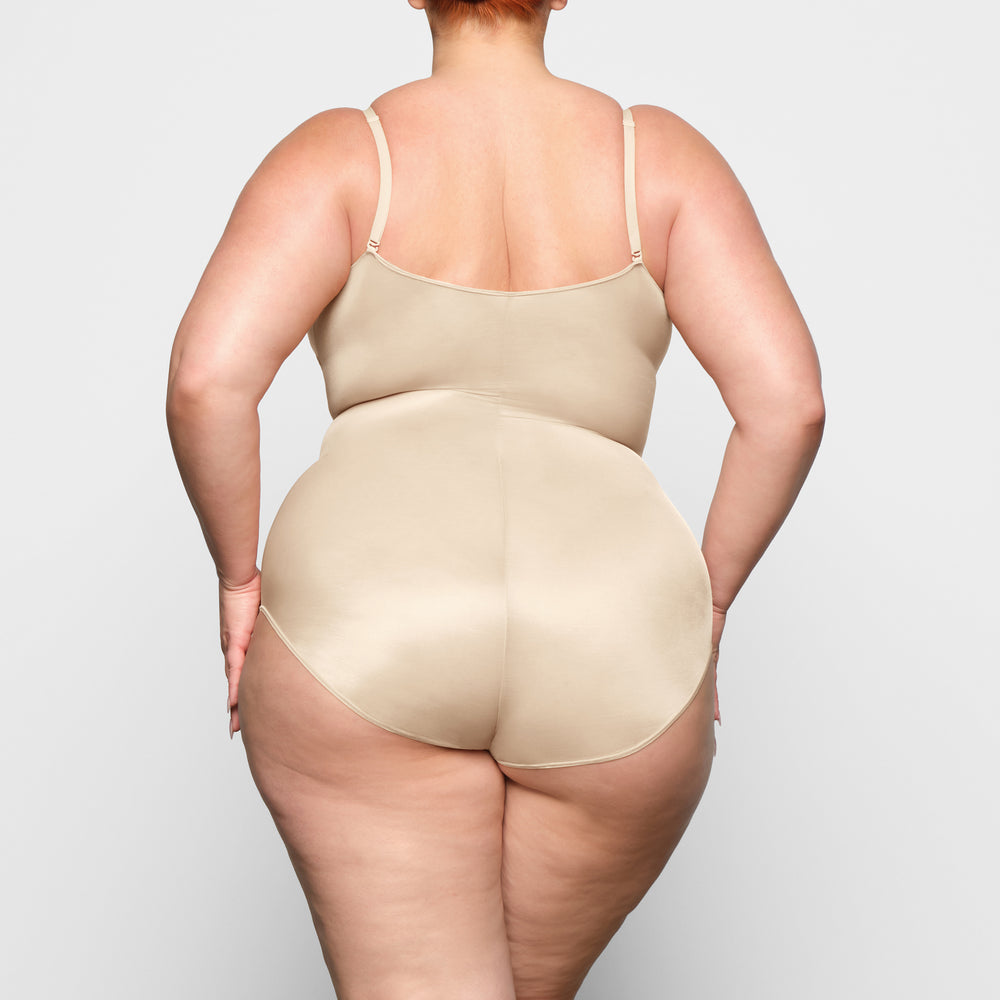 Skims BARELY THERE BODYSUIT BRIEF W/ SNAPS Bodysuit Bruin | 60MKOGHAY
