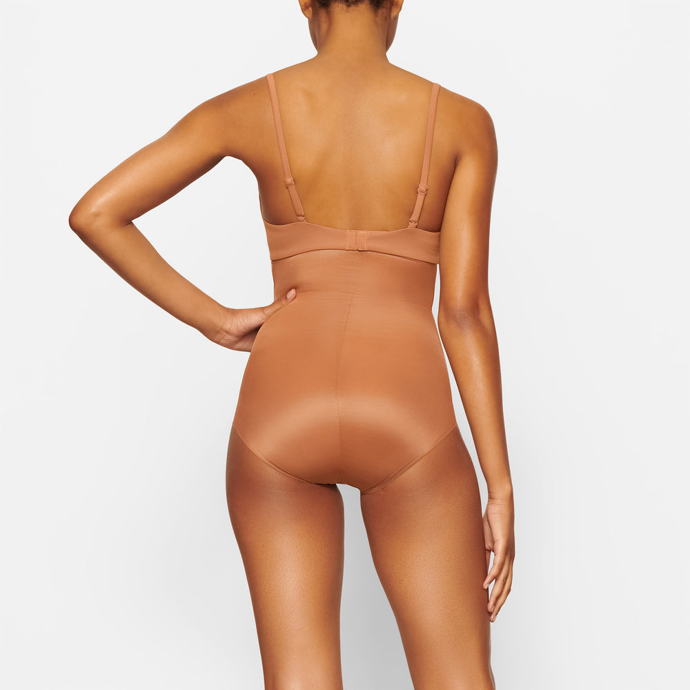 Skims BARELY THERE HIGH WAIST Brief Abrikoos | 96PIBCLME