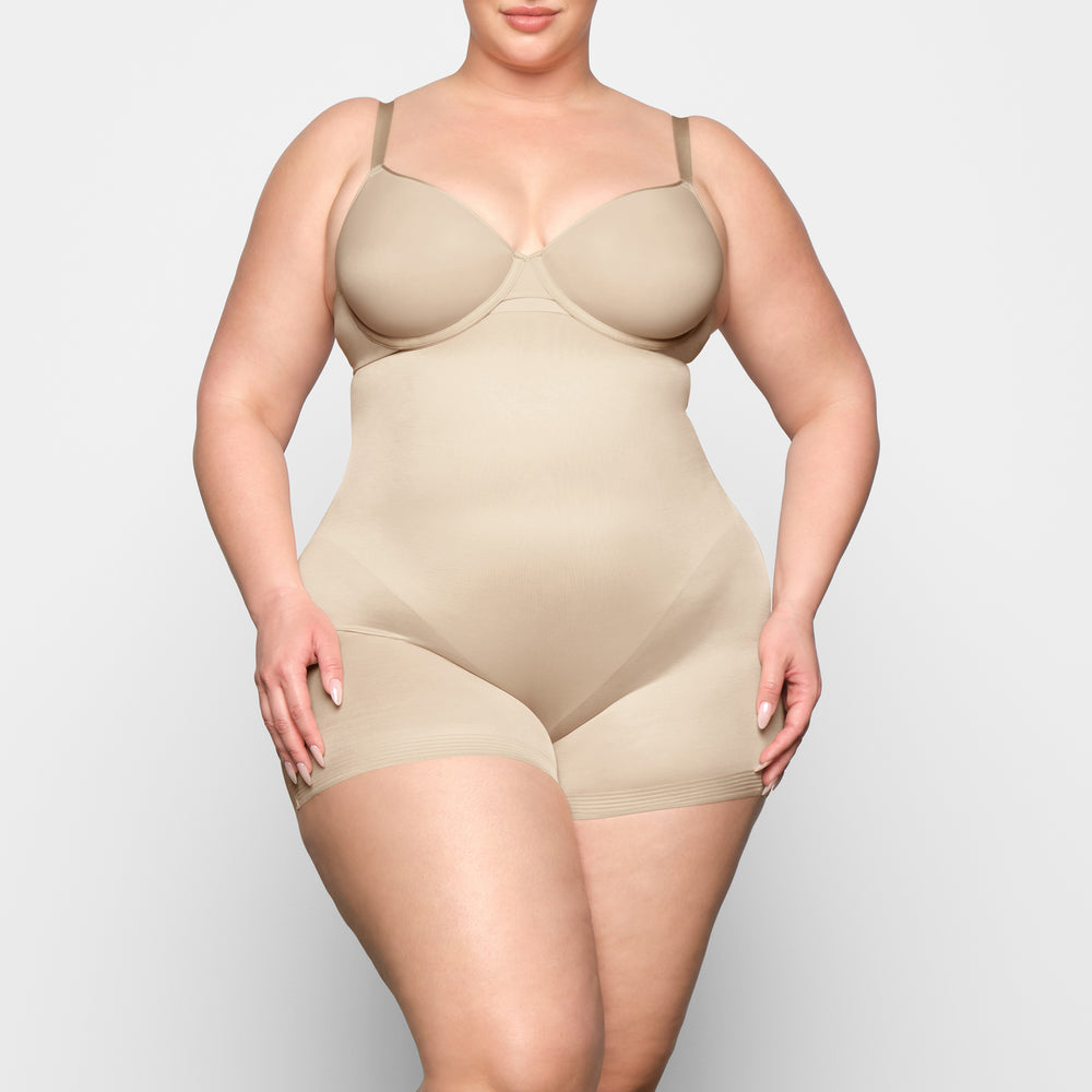 Skims BARELY THERE HIGH WAIST Korte Broek Bruin | 17LZDEKYG