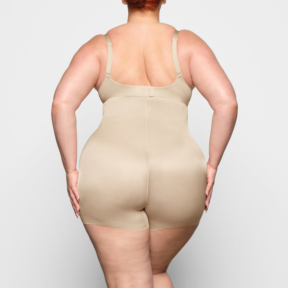 Skims BARELY THERE HIGH WAIST Korte Broek Bruin | 17LZDEKYG