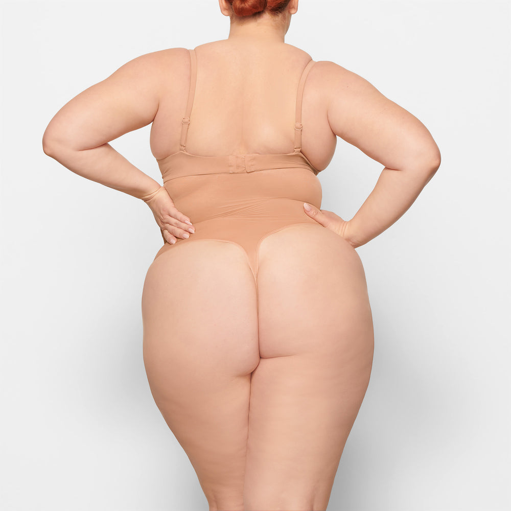 Skims BARELY THERE HIGH WAIST Thong Beige | 85TEOVGMS