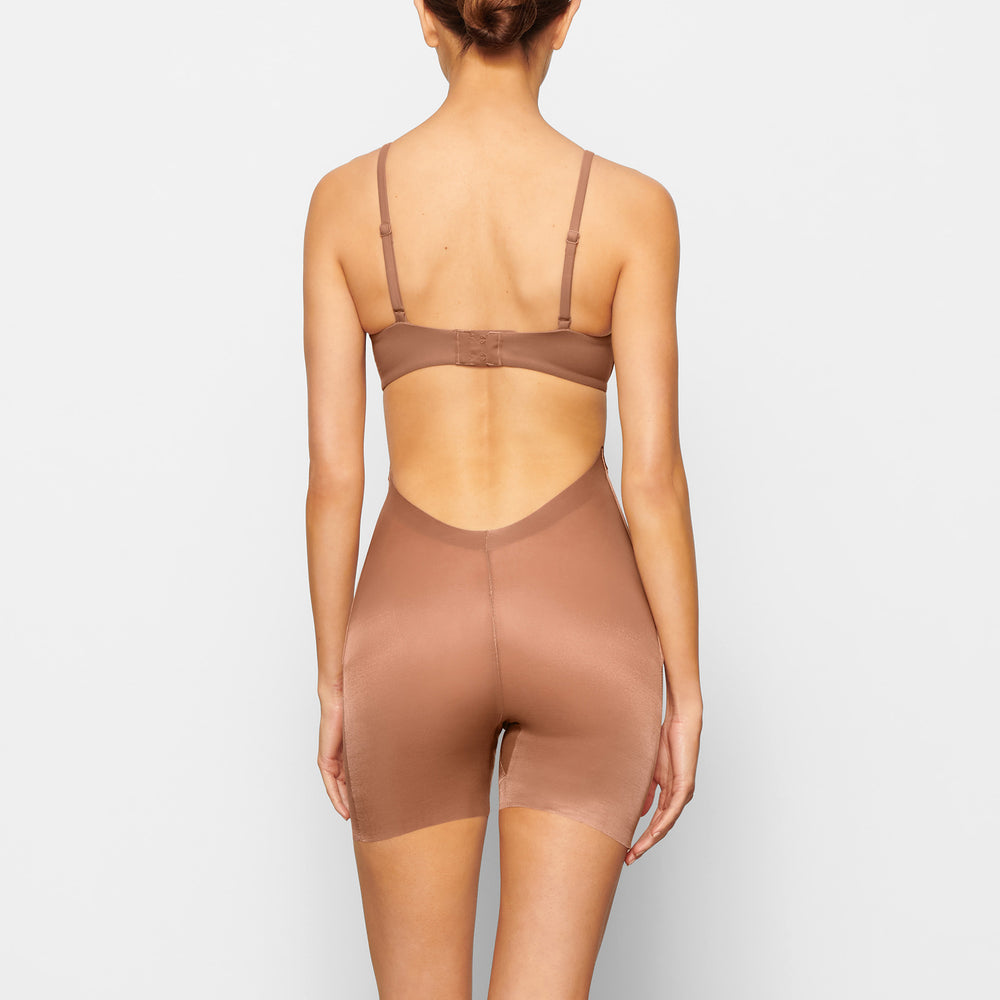 Skims BARELY THERE LOW BACK Korte Broek Abrikoos | 69OCUKIMA