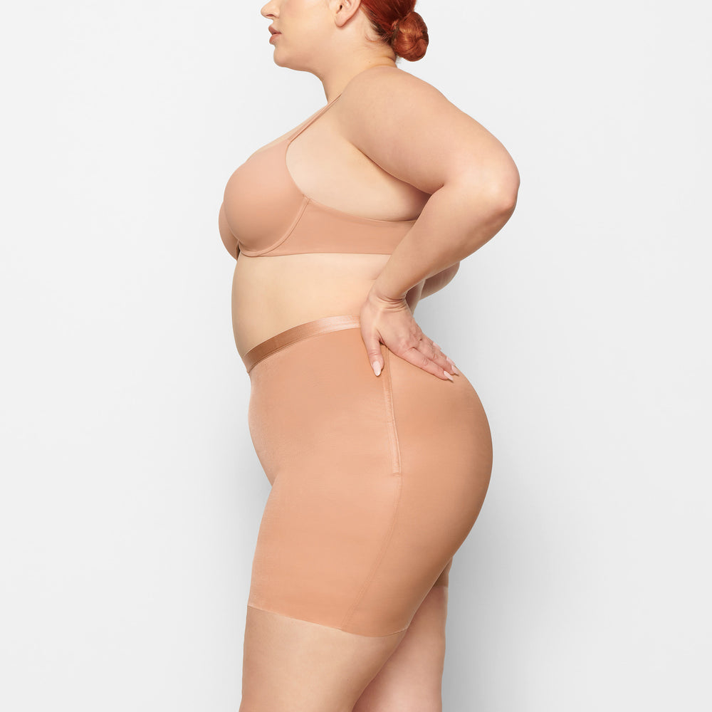 Skims BARELY THERE LOW BACK Korte Broek Beige | 87MZUOJGS