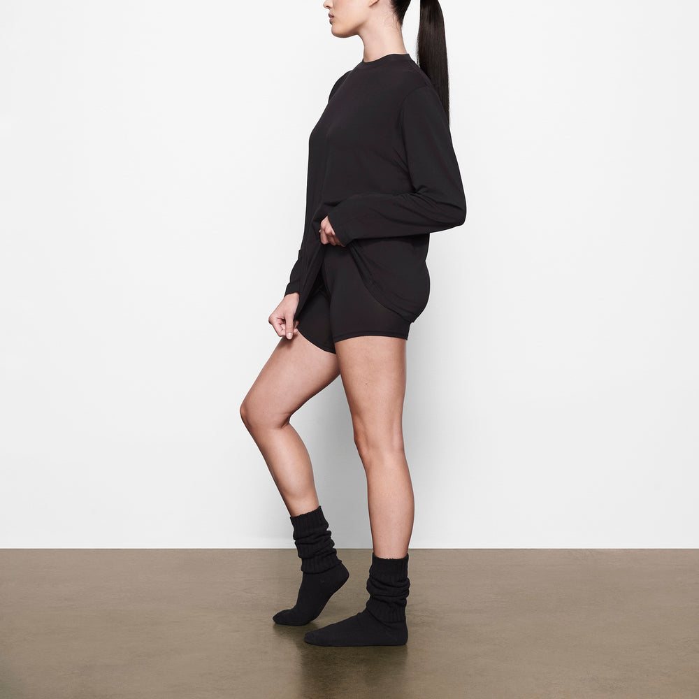 Skims BOYFRIEND LONG SLEEVE T-shirt Zwart | 38GHEOMIK