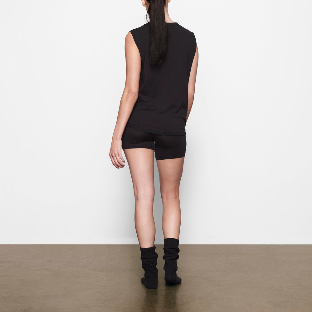 Skims BOYFRIEND MUSCLE Tank Zwart | 21IXMUETS