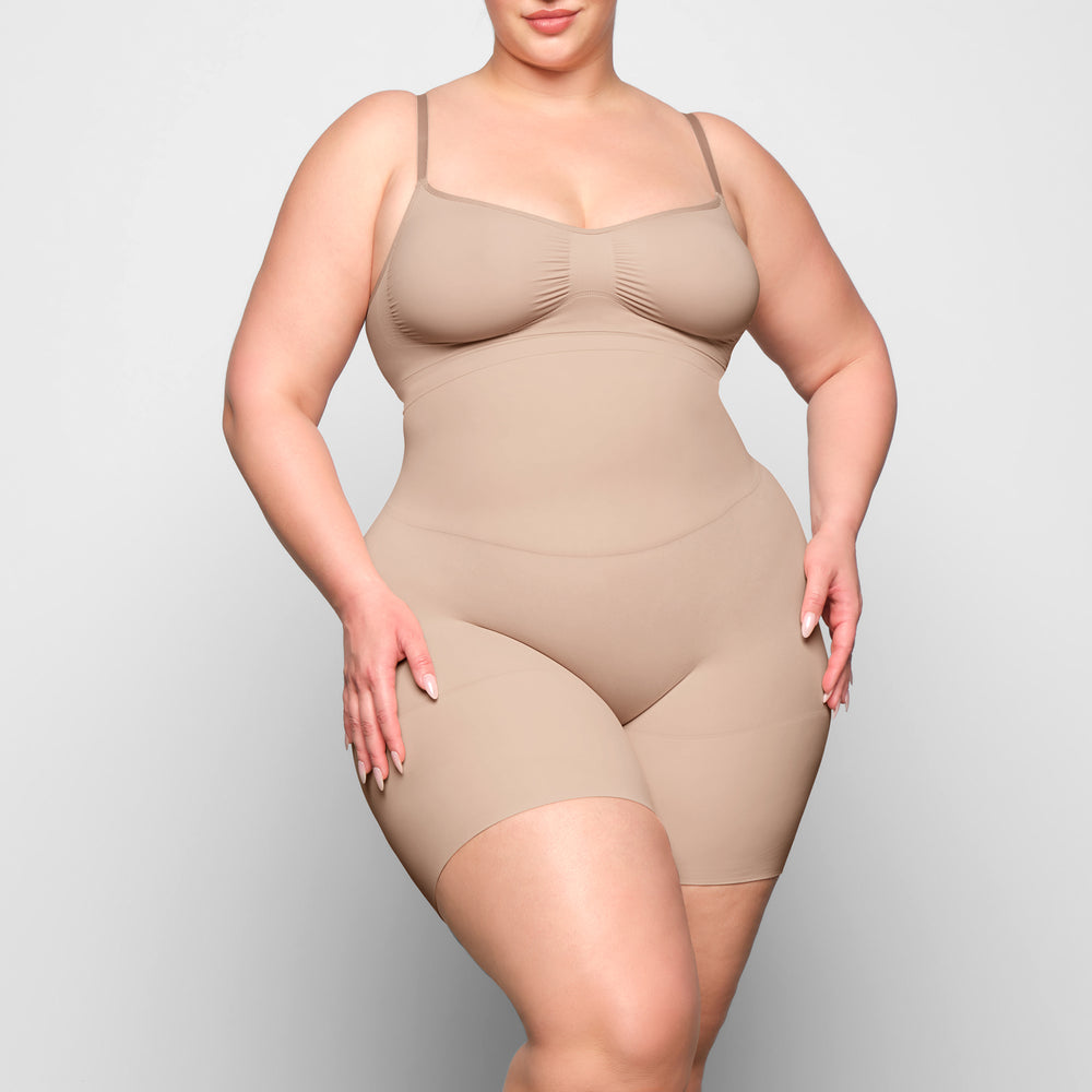 Skims BUTT ENHANCING Korte Broek Beige | 26HVIOKYA