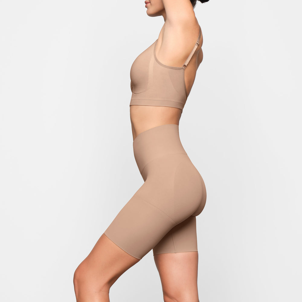 Skims BUTT ENHANCING Korte Broek Beige | 80TUFOVIR
