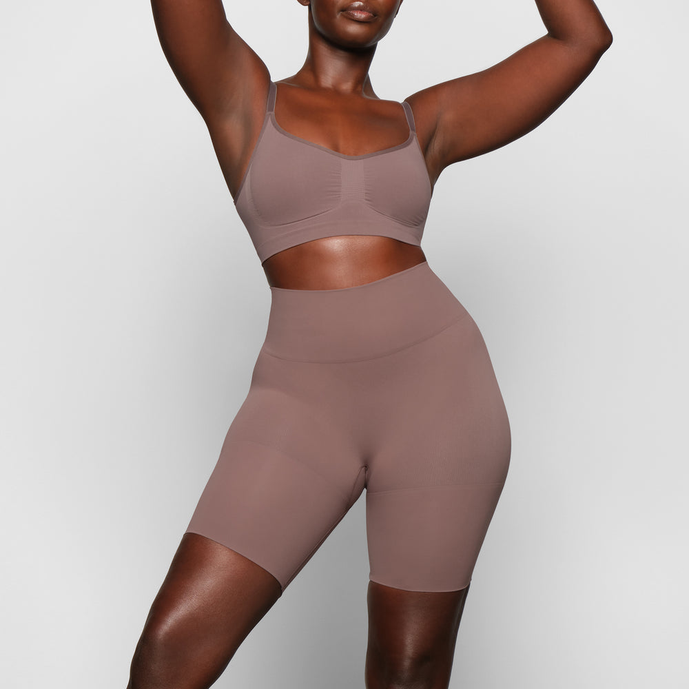 Skims BUTT ENHANCING Korte Broek Bruin | 61VTCUNJE