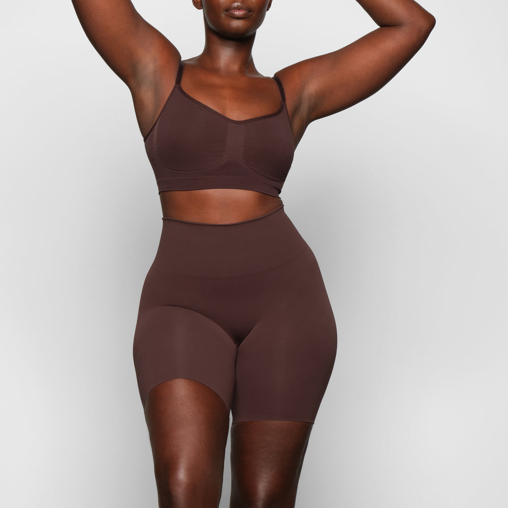 Skims BUTT ENHANCING Korte Broek Chocola | 64ZOPXSVN
