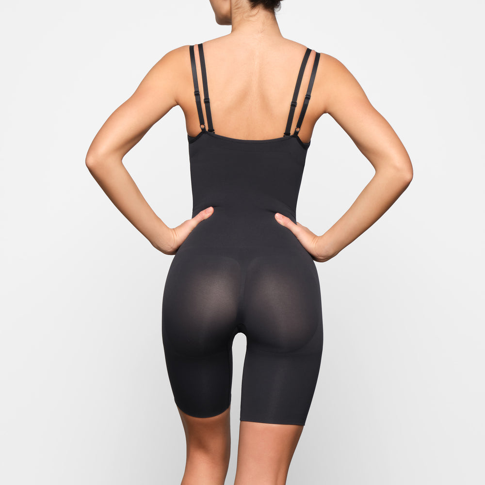 Skims BUTT ENHANCING Open Bust Bodysuit Zwart | 74HFNAQVL