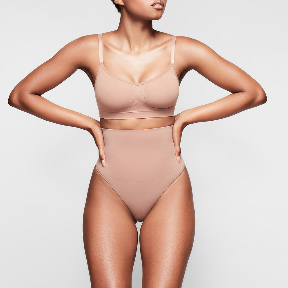 Skims CORE CONTROL Thong Abrikoos | 12QBITYSJ