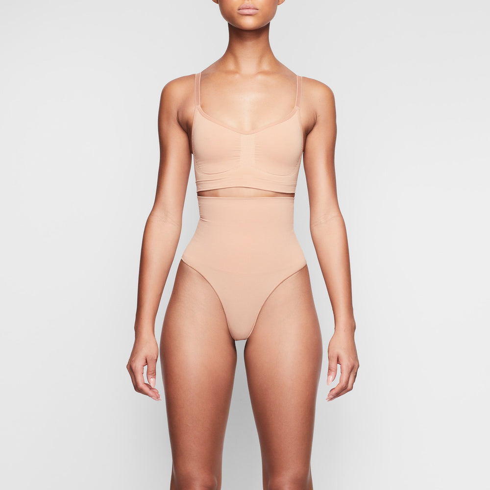 Skims CORE CONTROL Thong Beige | 15XFKSPHR