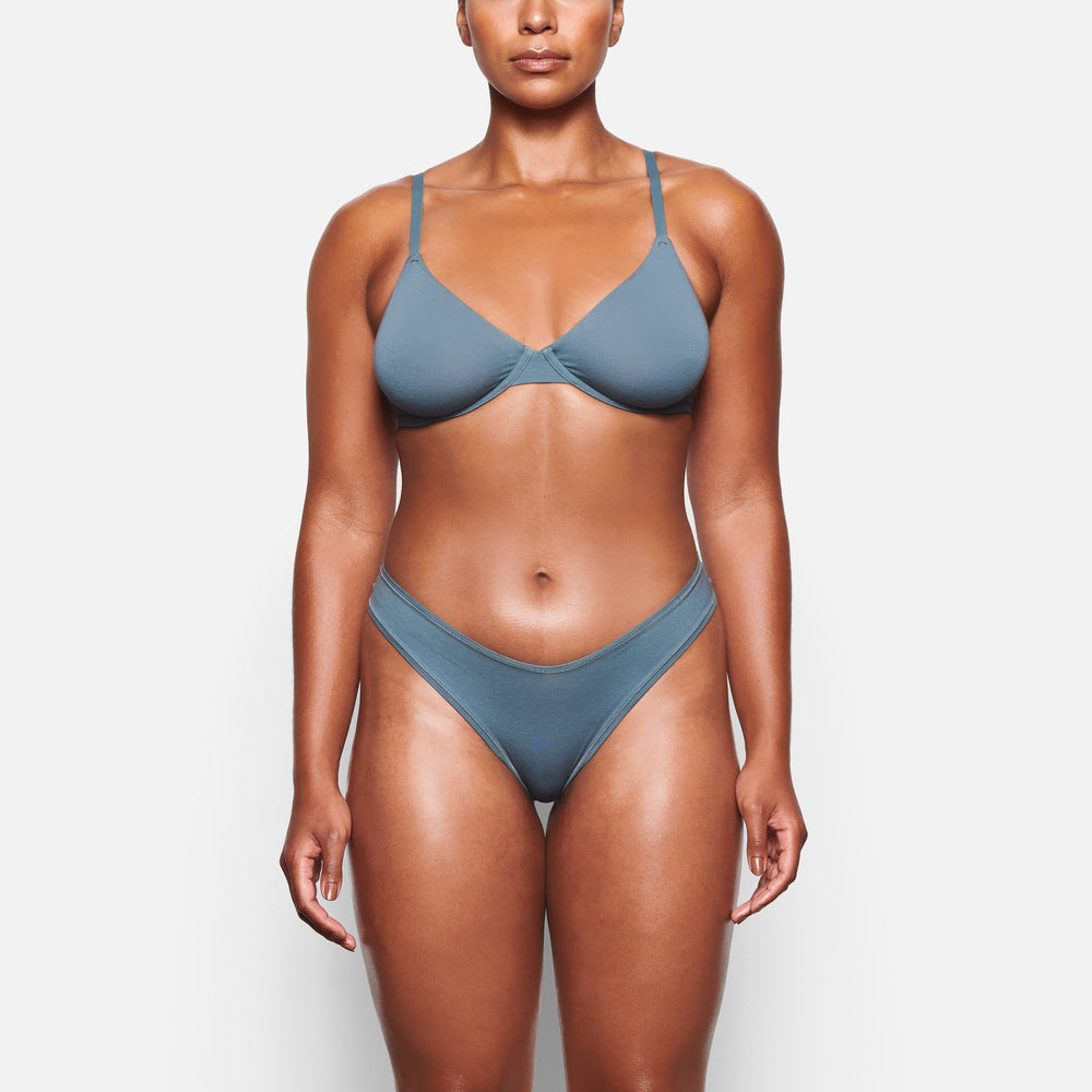Skims COTTON JERSEY DIPPED Thong Blauw | 26DHBFRIC