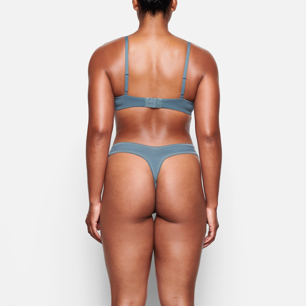 Skims COTTON JERSEY DIPPED Thong Blauw | 26DHBFRIC
