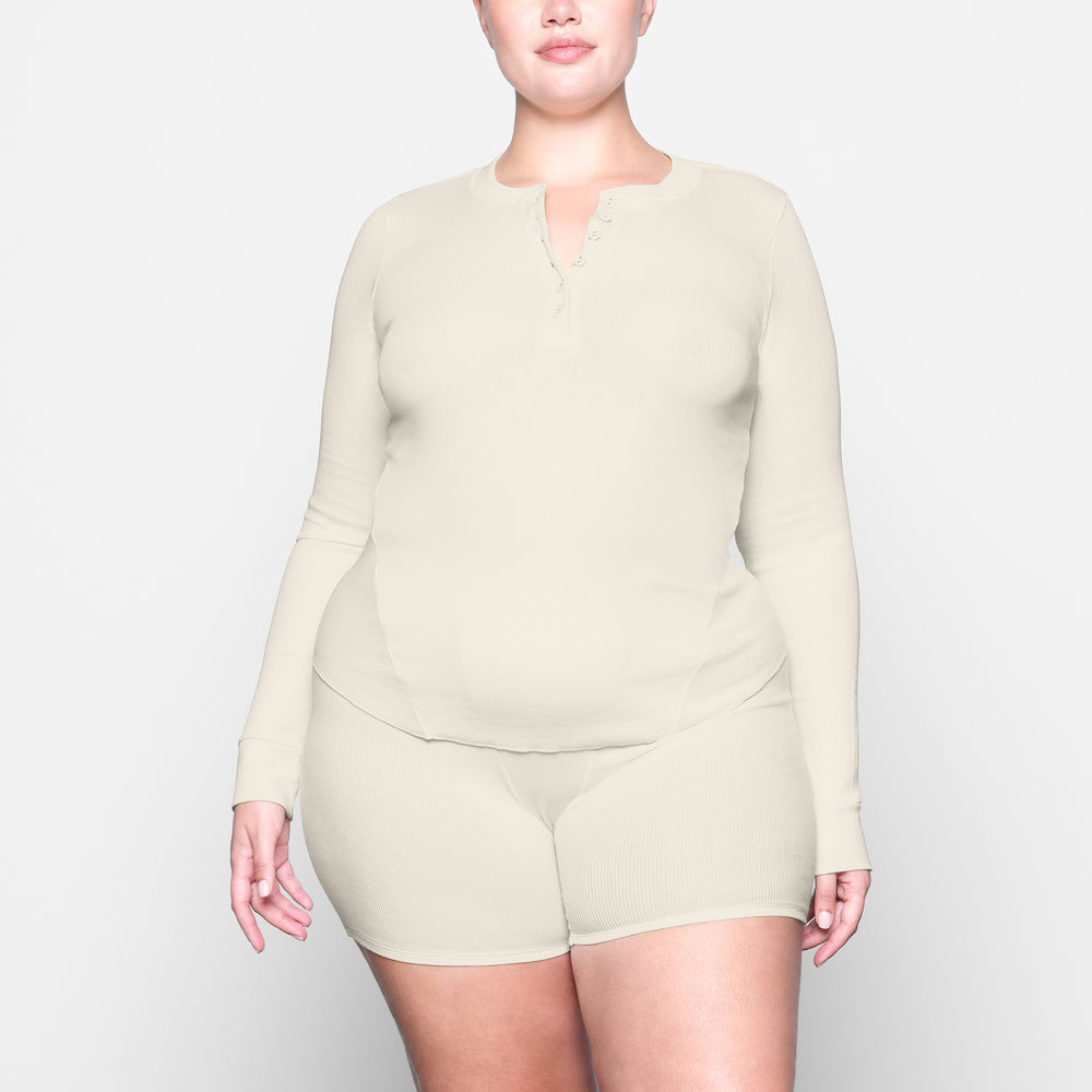 Skims COTTON RIB HENLEY LONG SLEEVE T-shirt Wit | 68FGTXZOK
