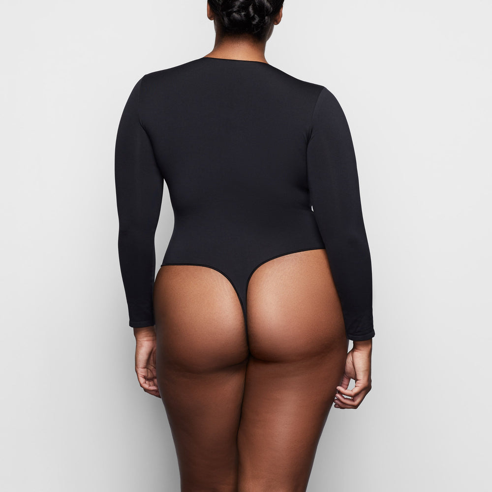 Skims ESSENTIAL CREW NECK Long Sleeve Bodysuit Zwart | 96WPXBKDG