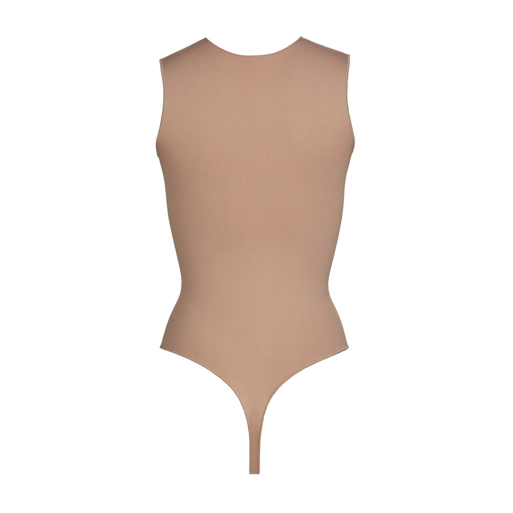 Skims ESSENTIAL CREW NECK Sleeveless Bodysuit Abrikoos | 90FALGPQM