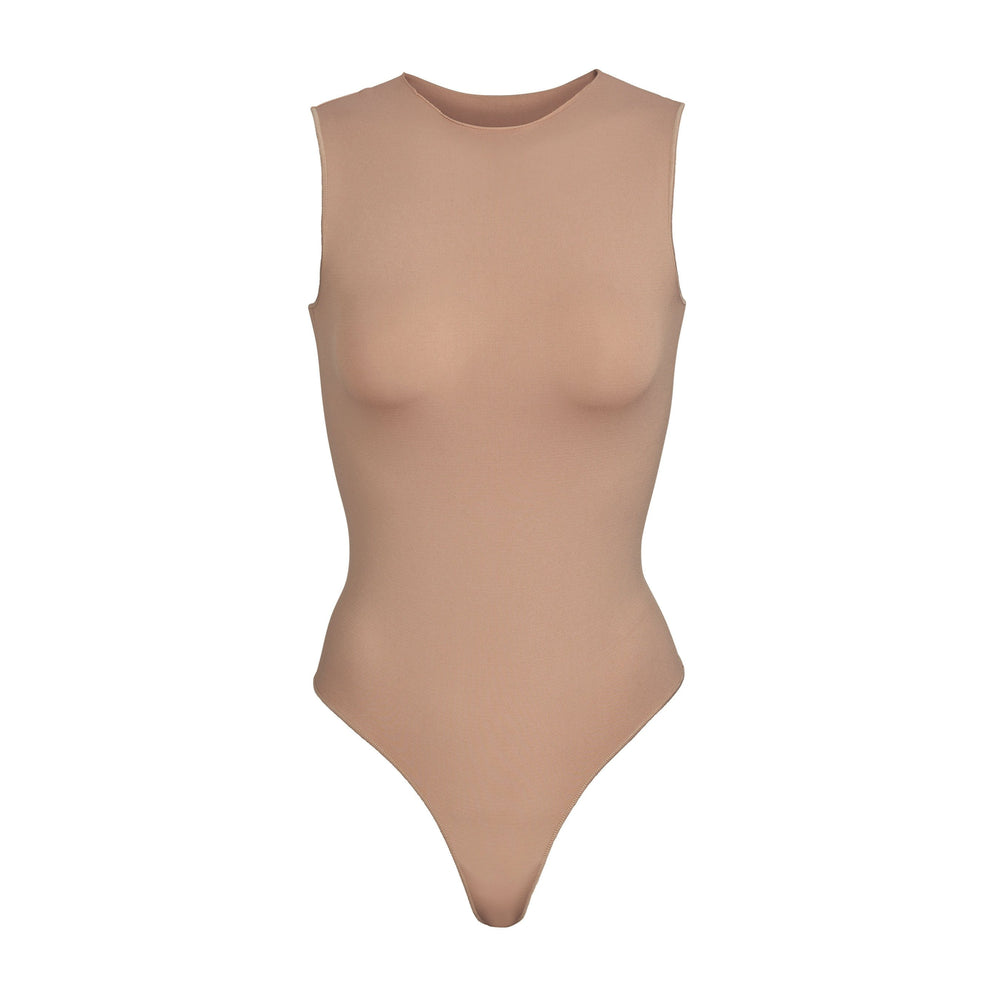 Skims ESSENTIAL CREW NECK Sleeveless Bodysuit Abrikoos | 90FALGPQM