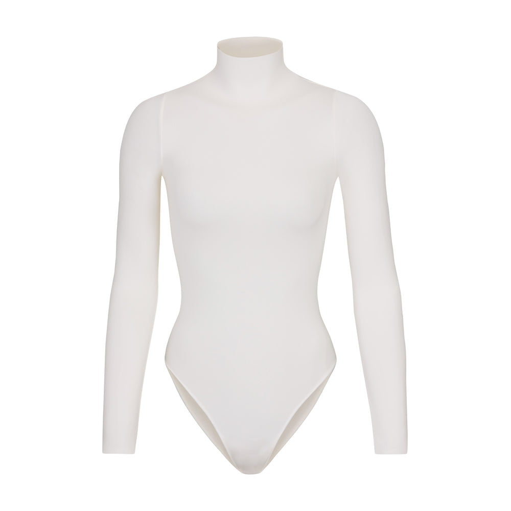 Skims ESSENTIAL MOCK NECK Long Sleeve Bodysuit Wit | 02KCMWVTA