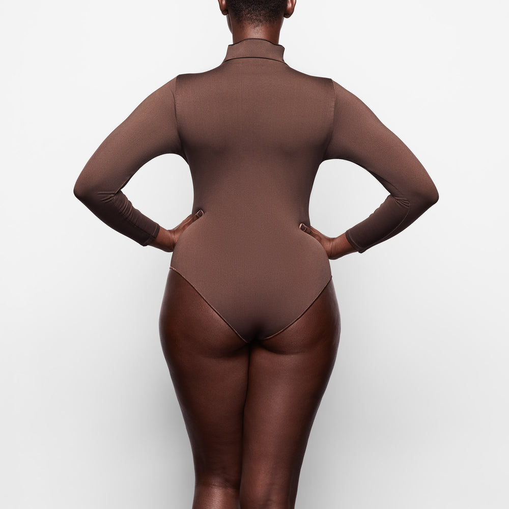 Skims ESSENTIAL MOCK NECK Long Sleeve Bodysuit Koffie | 47NBAETFP