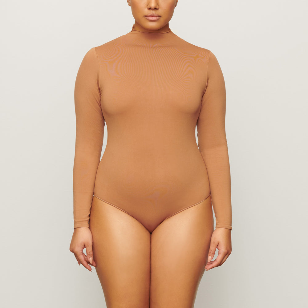 Skims ESSENTIAL MOCK NECK Long Sleeve Bodysuit Bruin | 76IDRUNLW