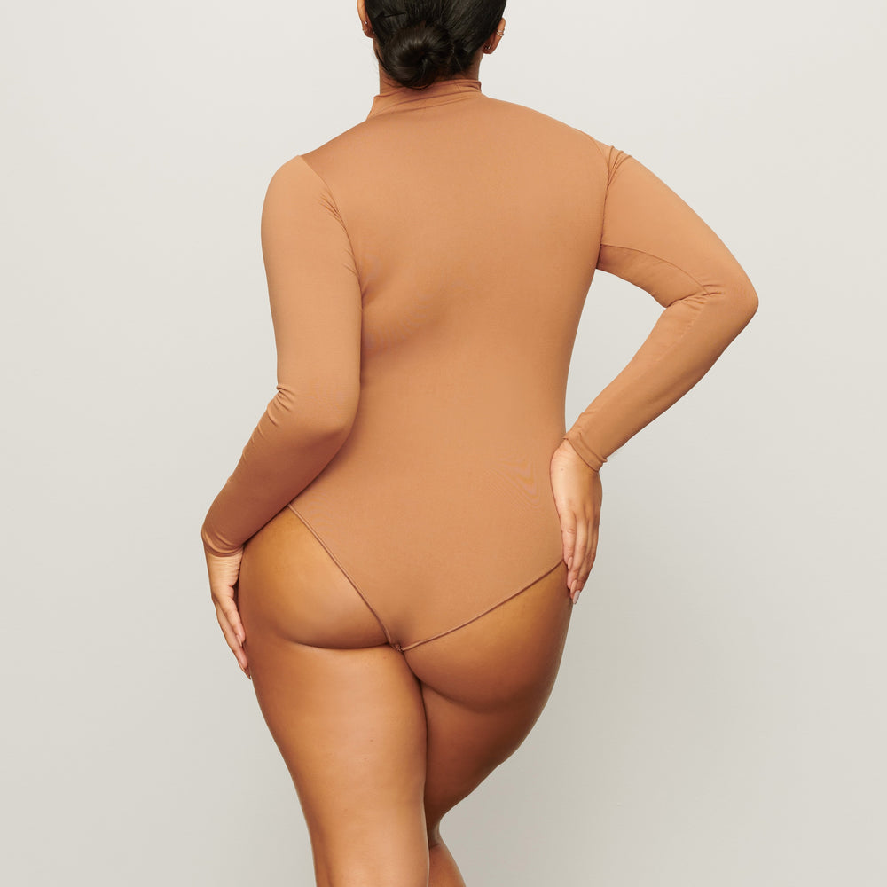 Skims ESSENTIAL MOCK NECK Long Sleeve Bodysuit Bruin | 76IDRUNLW