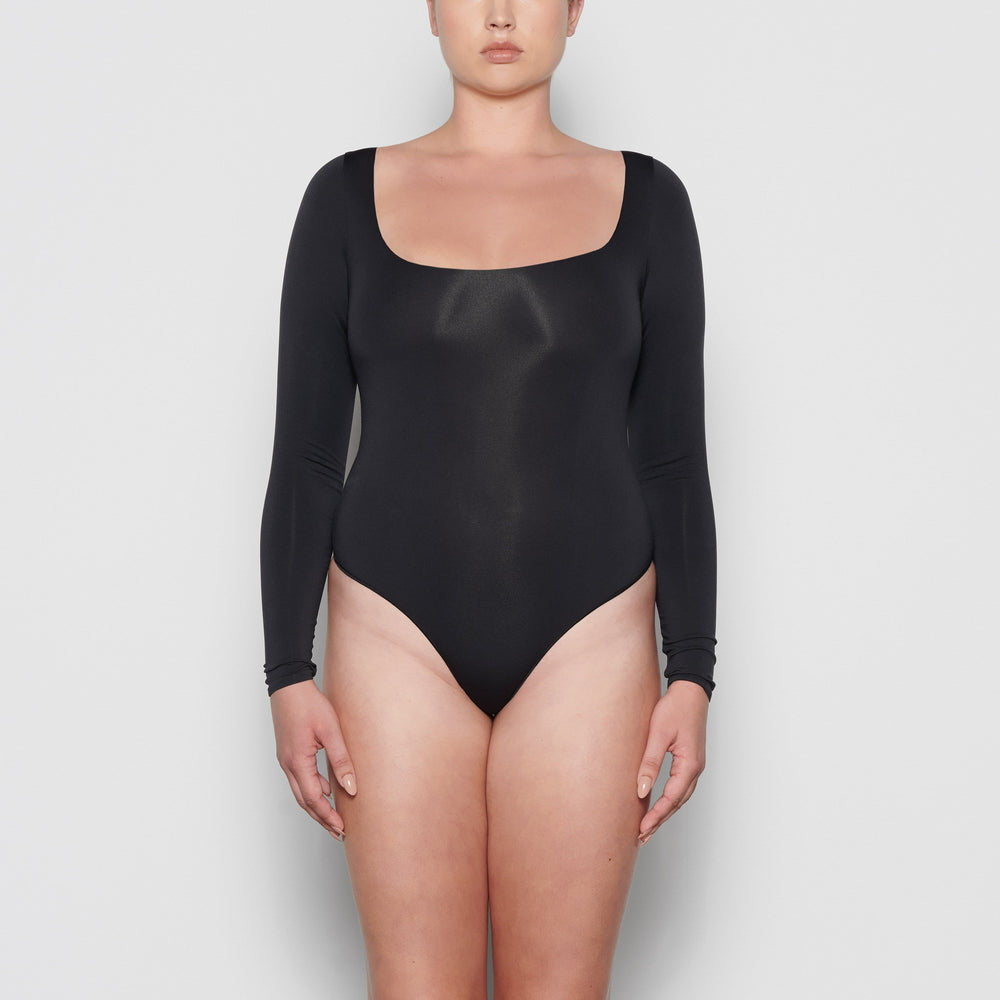 Skims ESSENTIAL SCOOP NECK Long Sleeve Bodysuit Zwart | 64BQGASRY