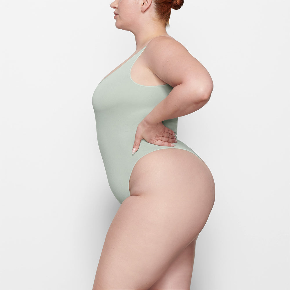 Skims ESSENTIAL Scoop Neck Bodysuit Lichtgroen | 27QHCATLV