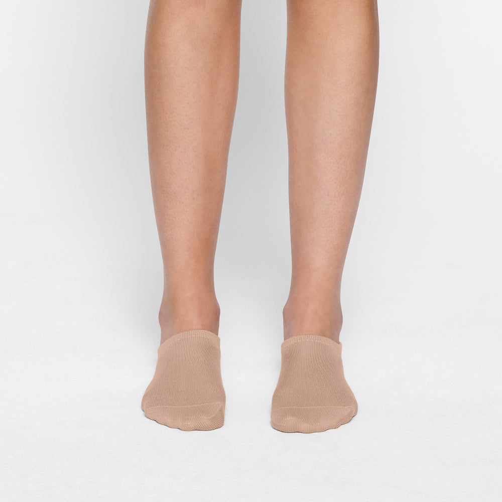 Skims EVERYDAY LOW RIB ANKLE Sokken Beige | 49HEVWSZX