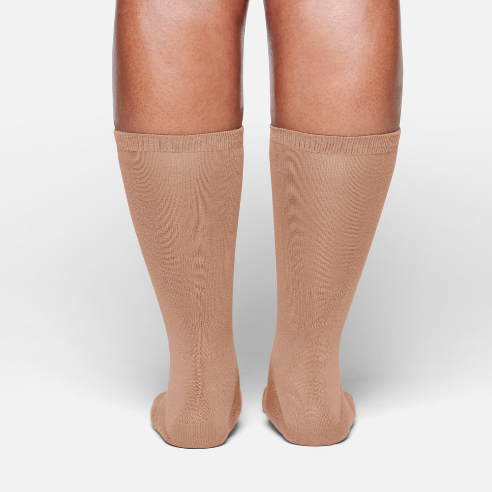 Skims EVERYDAY MID CALF Sokken Abrikoos | 01MCAWUXI