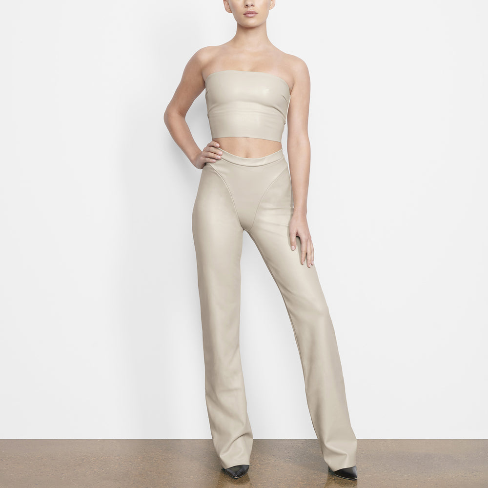Skims FAUX LEATHER Bandeau Top Wit | 09MZUBRPE
