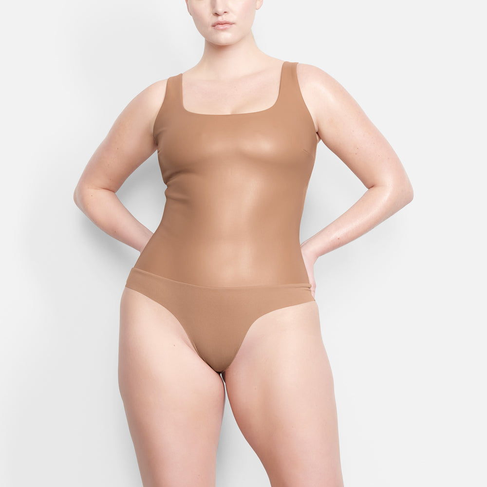 Skims FAUX LEATHER Scoop Neck Bodysuit Abrikoos | 49NRTUIXY