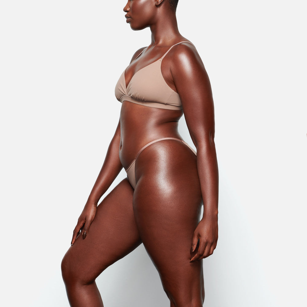 Skims FITS EVERYBODY CHEEKY STRING Bikini Bruin | 49WKDTGBL