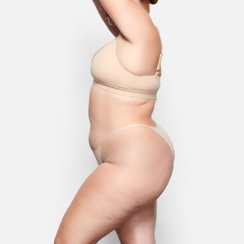Skims FITS EVERYBODY CHEEKY STRING Bikini Beige | 53YPCHIFR