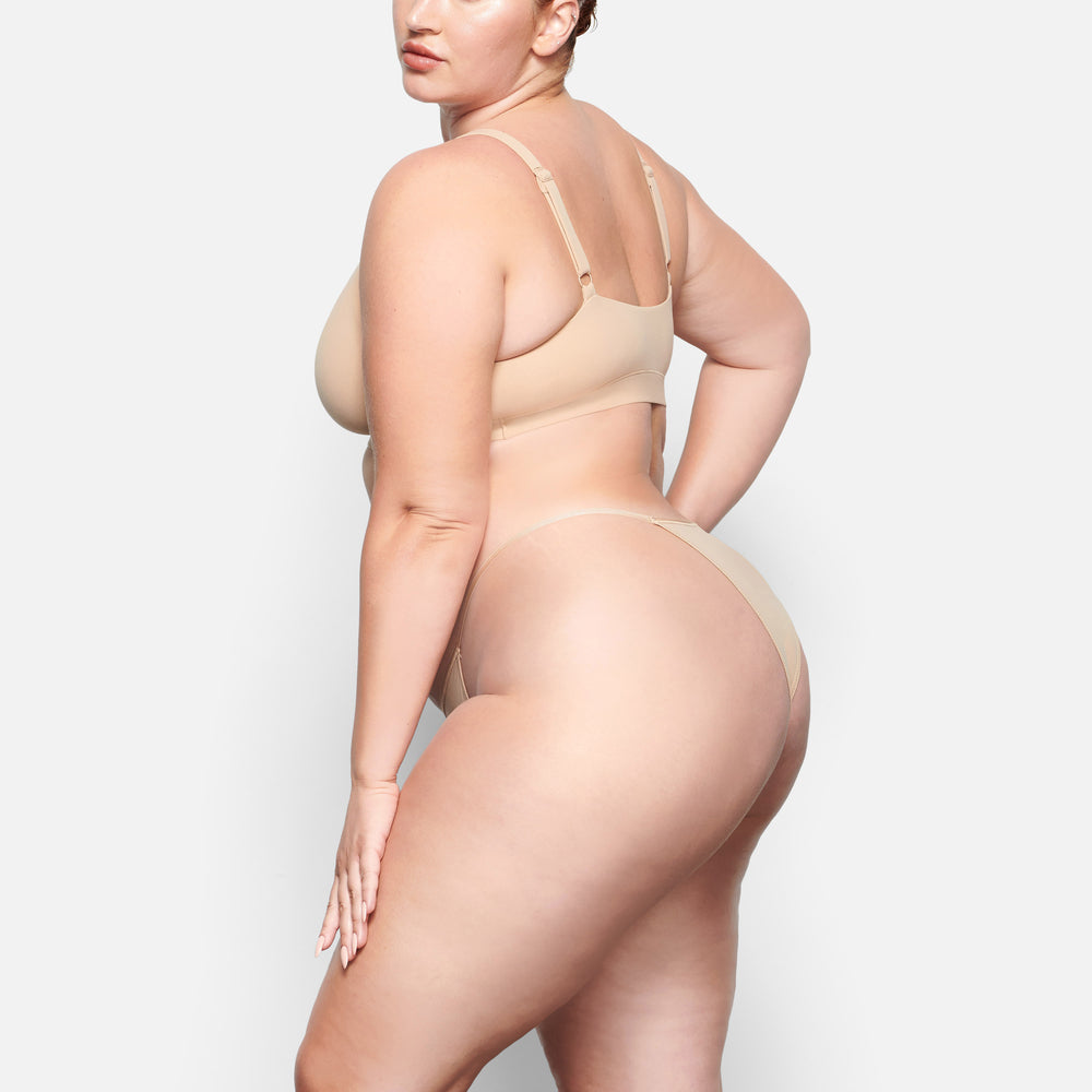 Skims FITS EVERYBODY CHEEKY STRING Bikini Beige | 73EFGWJVZ