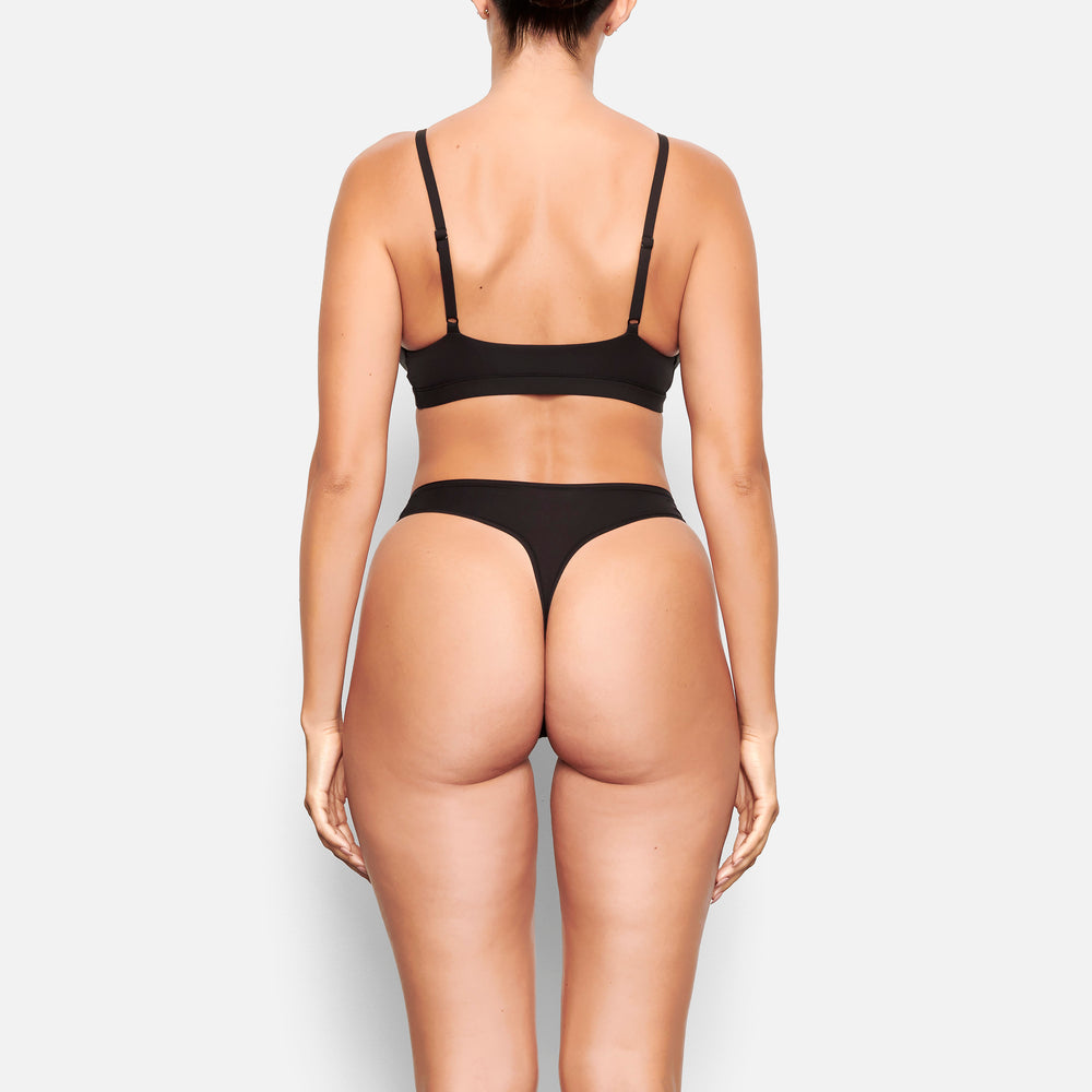 Skims FITS EVERYBODY DIPPED FRONT Thong Zwart | 07LPNFCGR