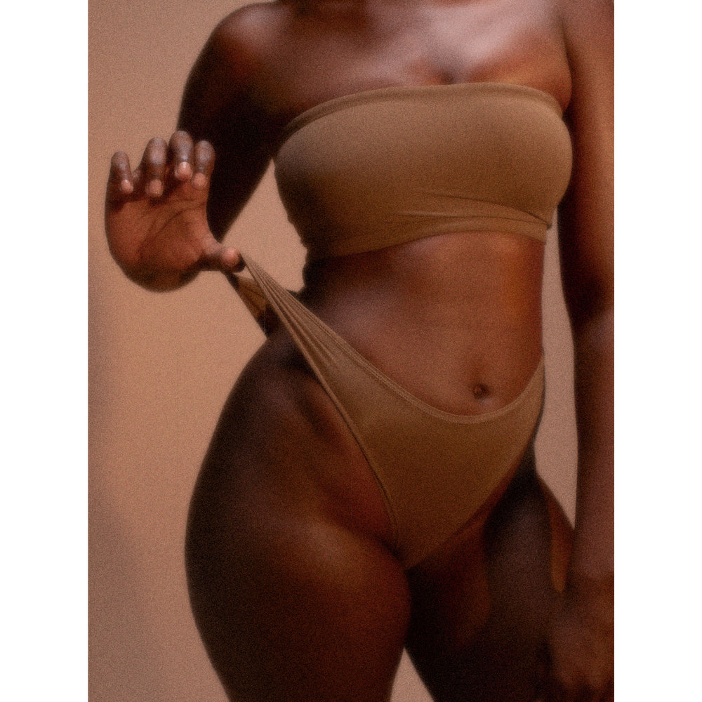 Skims FITS EVERYBODY DIPPED FRONT Thong Beige | 35ISTFNDY
