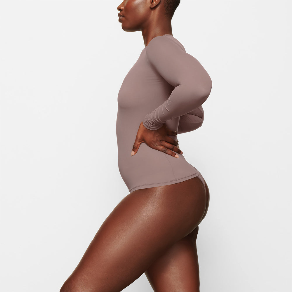 Skims FITS EVERYBODY LONG SLEEVE T-shirt Bruin | 52ZMHOJXE