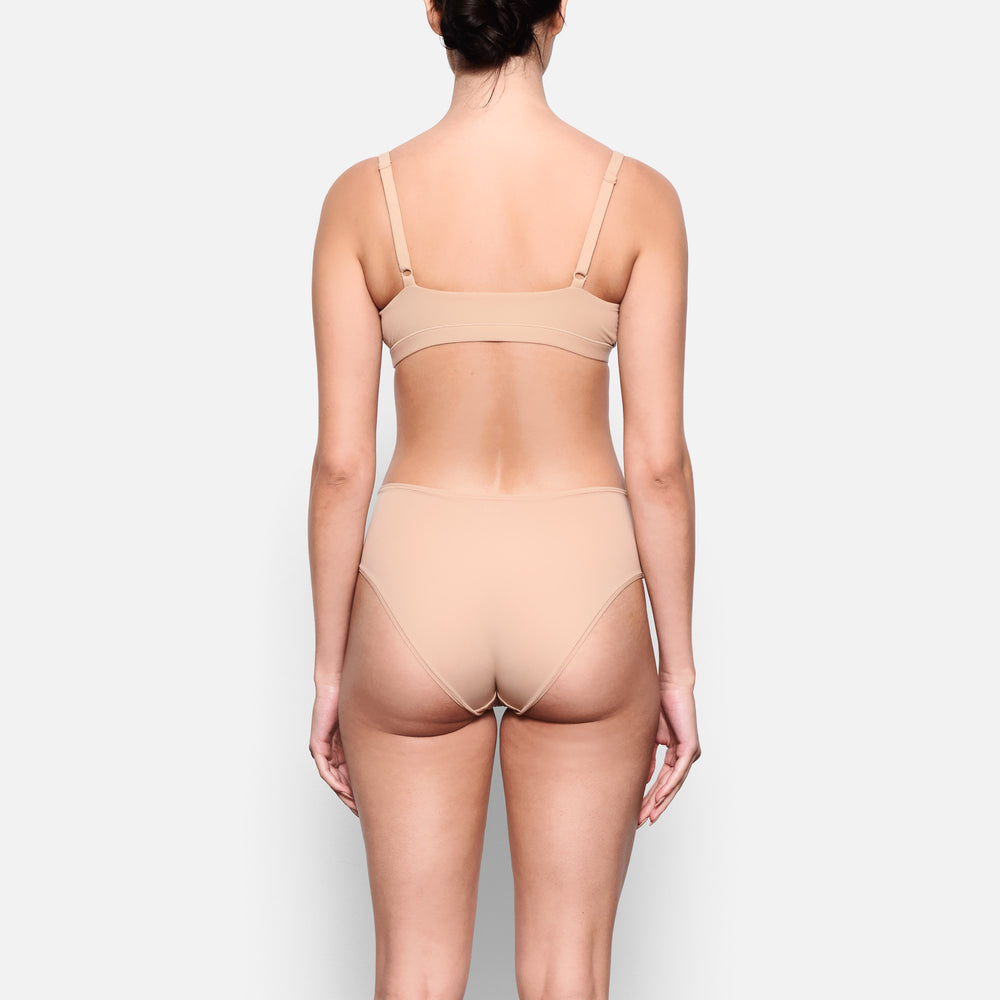 Skims FITS EVERYBODY MID RISE Brief Beige | 09UBTFEHL