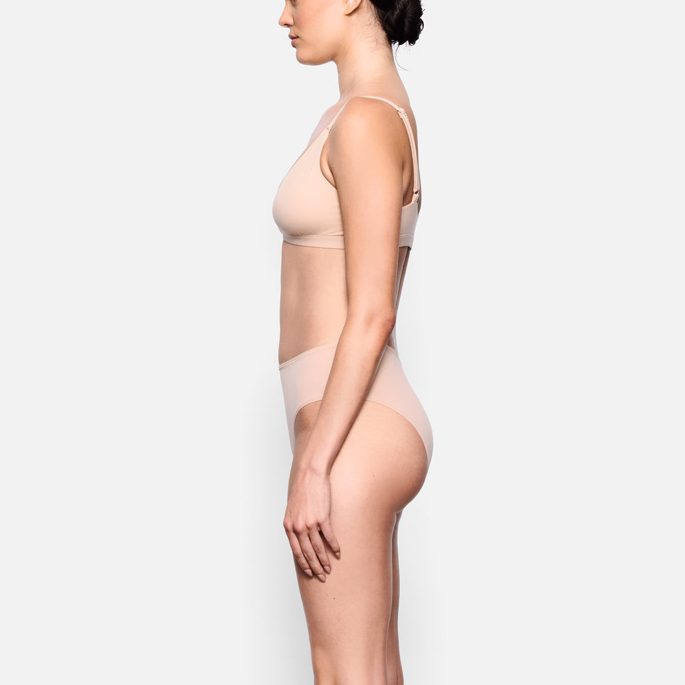 Skims FITS EVERYBODY MID RISE Brief Beige | 32ZIMLTAB