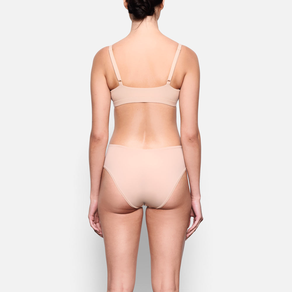Skims FITS EVERYBODY MID RISE Brief Beige | 32ZIMLTAB