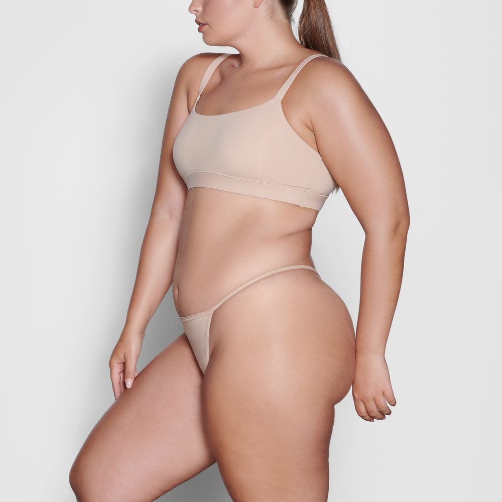 Skims FITS EVERYBODY T STRING Thong Beige | 60MJDCYRP