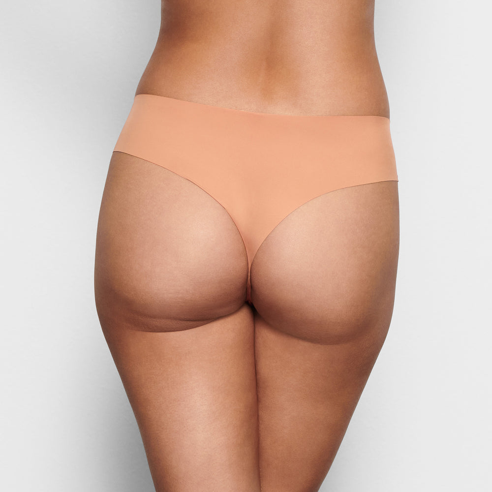 Skims FREE CUT CHEEKY Hipster Beige | 93NRODPSE