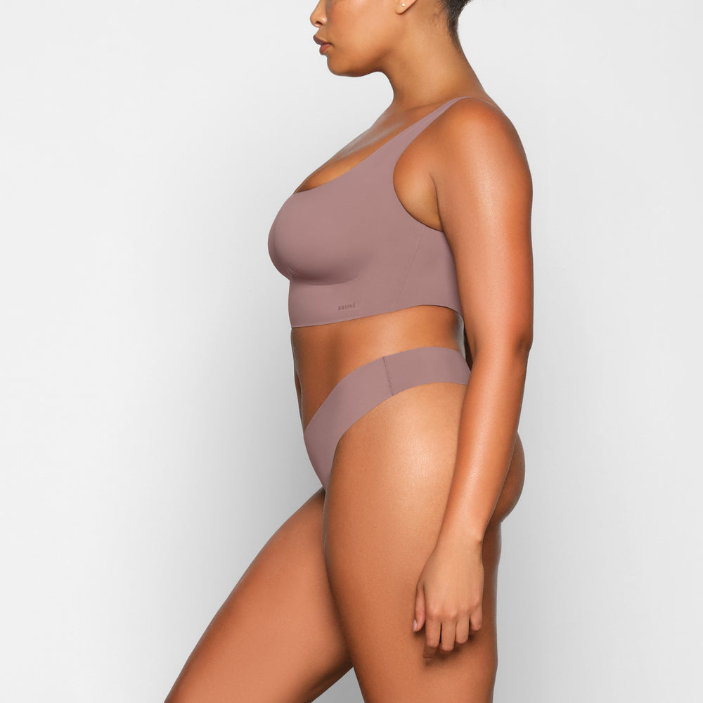Skims FREE CUT MID WAIST Thong Bruin | 82XZFETCQ