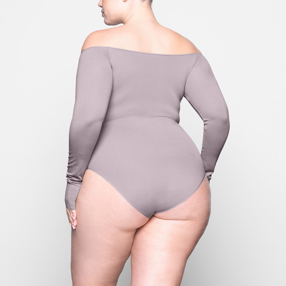 Skims LIGHT ESSENTIAL Off The Shoulder Bodysuit Lavendel | 38ZMLTCNH