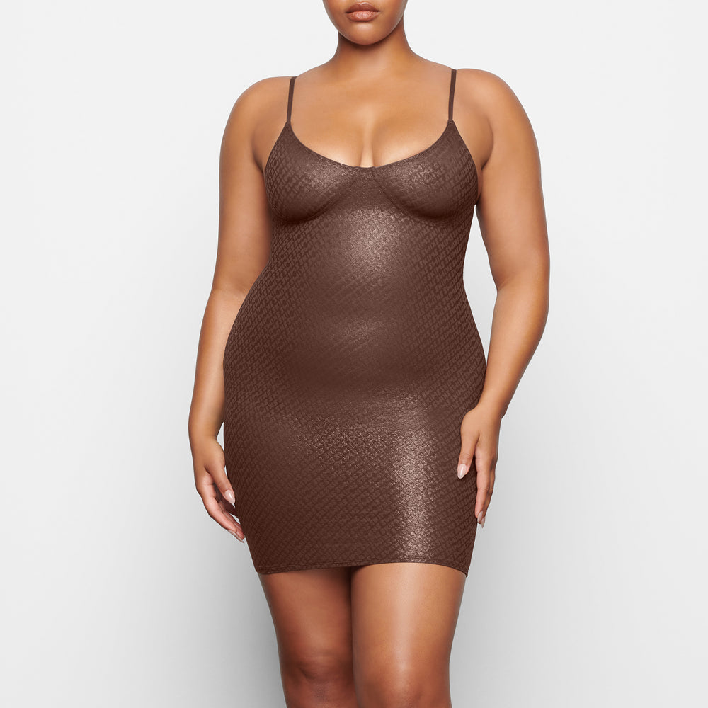 Skims LOGO MESH FOIL CAMI Jurk Chocola | 31UEVAWPF