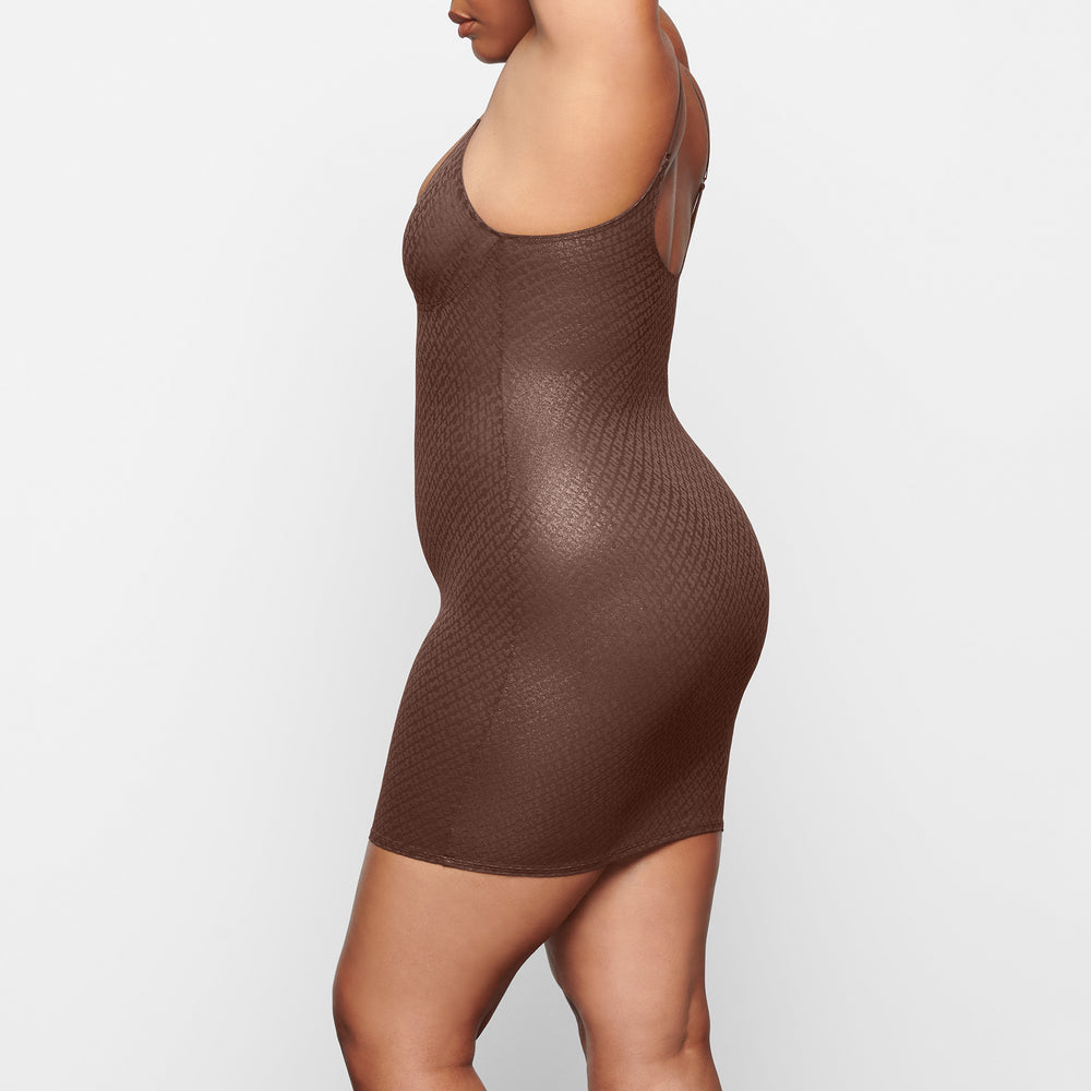 Skims LOGO MESH FOIL CAMI Jurk Chocola | 31UEVAWPF